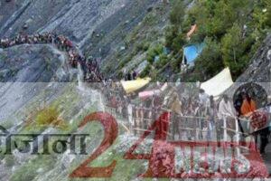 Amarnath-Yatra-stopped-again-after-heavy-rains-batch-of-pilgrims-sent-back-to-Jammu-585x390